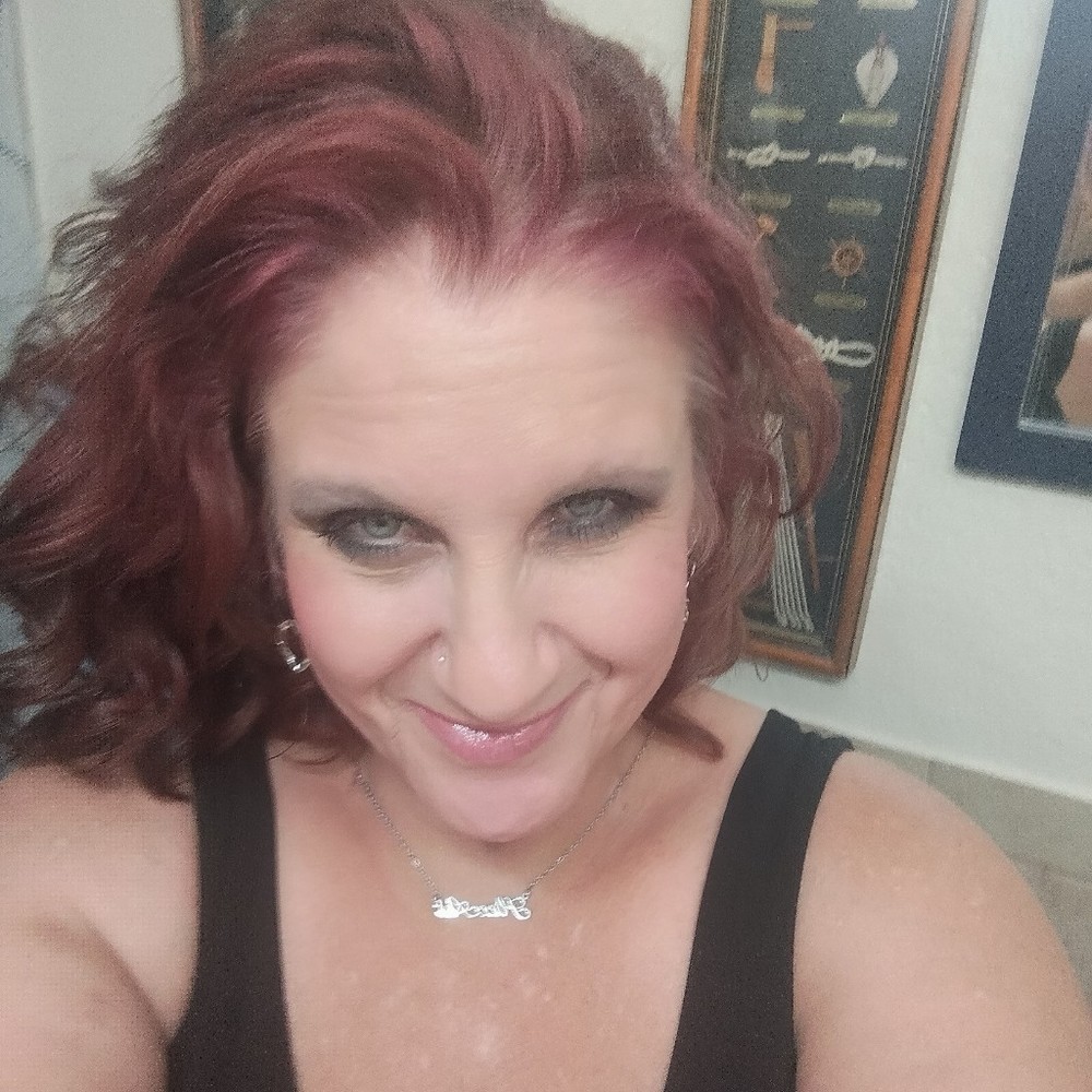 Meet your Posher, Noelle